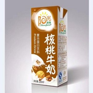 陽光牧場核桃牛奶