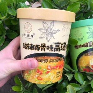云谷客酸辣豚骨味高湯米線(xiàn)