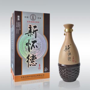 新懷德尊貴白酒