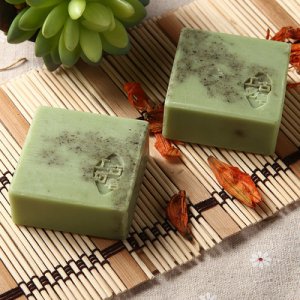 斐蘭黛詩蘄艾精油OEM/ODM定制代加工