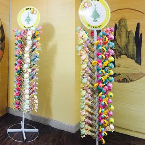 零食小饅頭 休閑餅干蛋黃味食品玩具帶展示架貨架供應(yīng)商OEM代加工