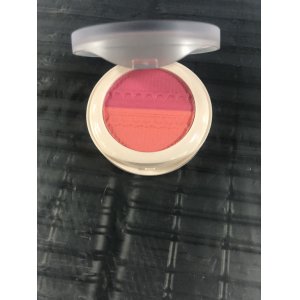 火熱暢銷(xiāo)新款腮紅OEM/ODM代加工